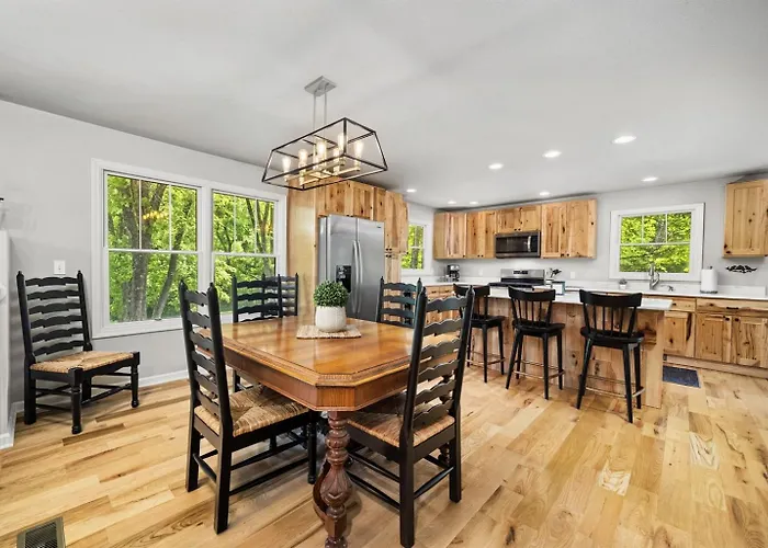Family-friendly 3br W Bunk & Yard Holiday home Simpson