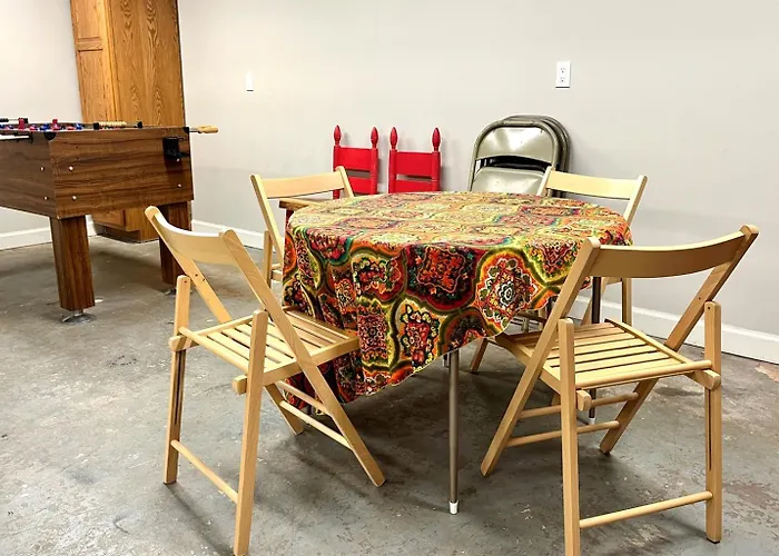 Family-friendly 3br W Bunk & Yard *