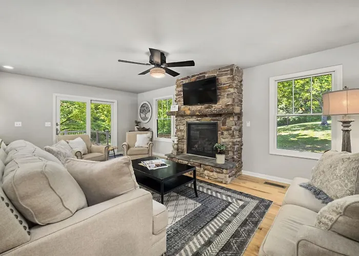 Family-friendly 3br W Bunk & Yard Simpson