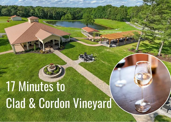 Holiday home Family-friendly 3br W Bunk & Yard