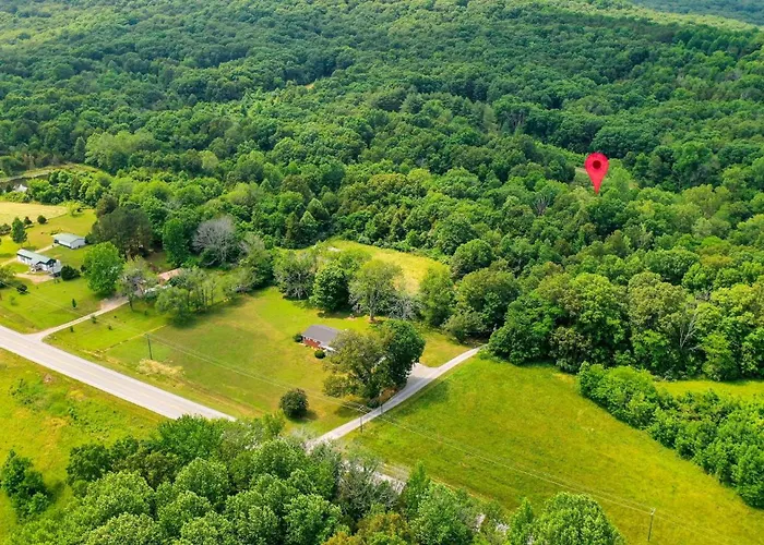 Family-friendly 3br W Bunk & Yard Holiday home